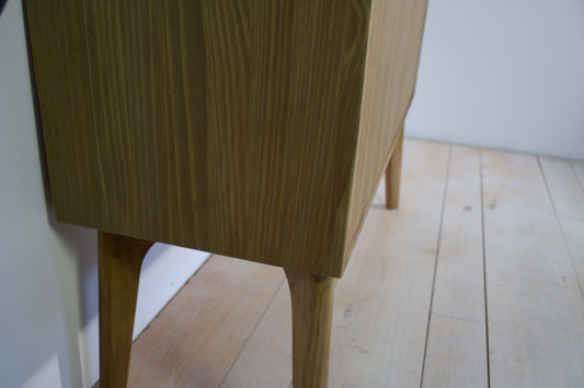 Comoda de 3 cajones Nova.