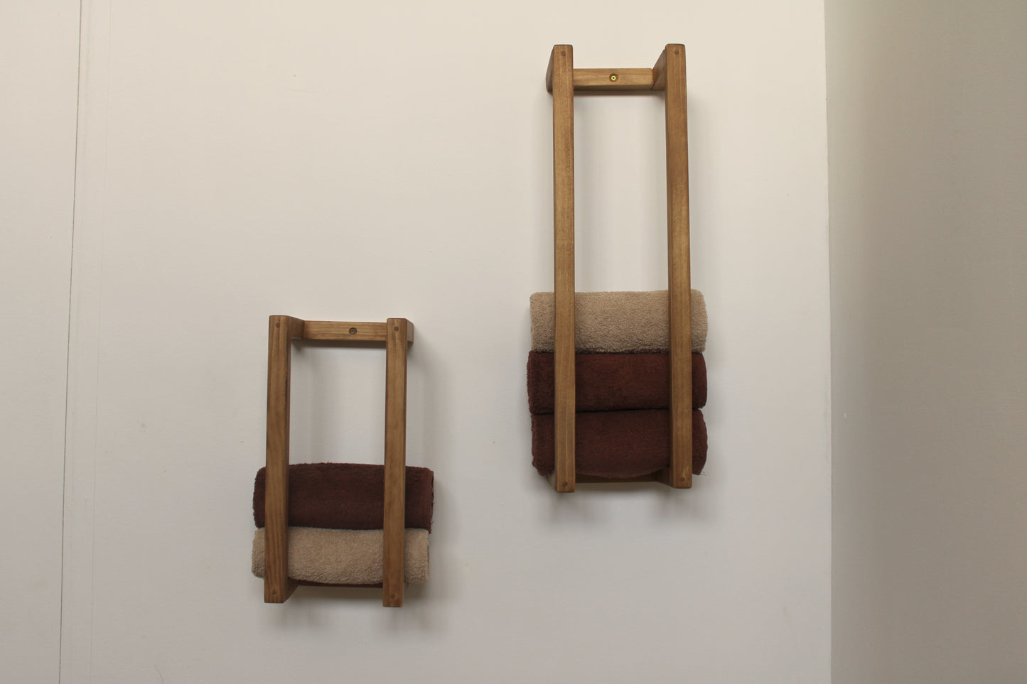 Toallero para pared Eris.