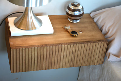 Mesita noche colgante 1 cajón Iria.