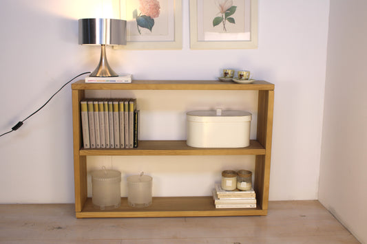 Librería baja Lana.