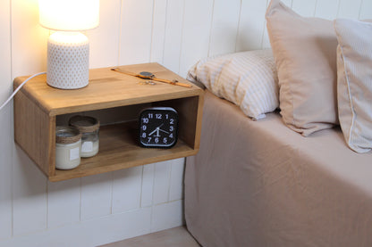 Mesita noche flotante Erea