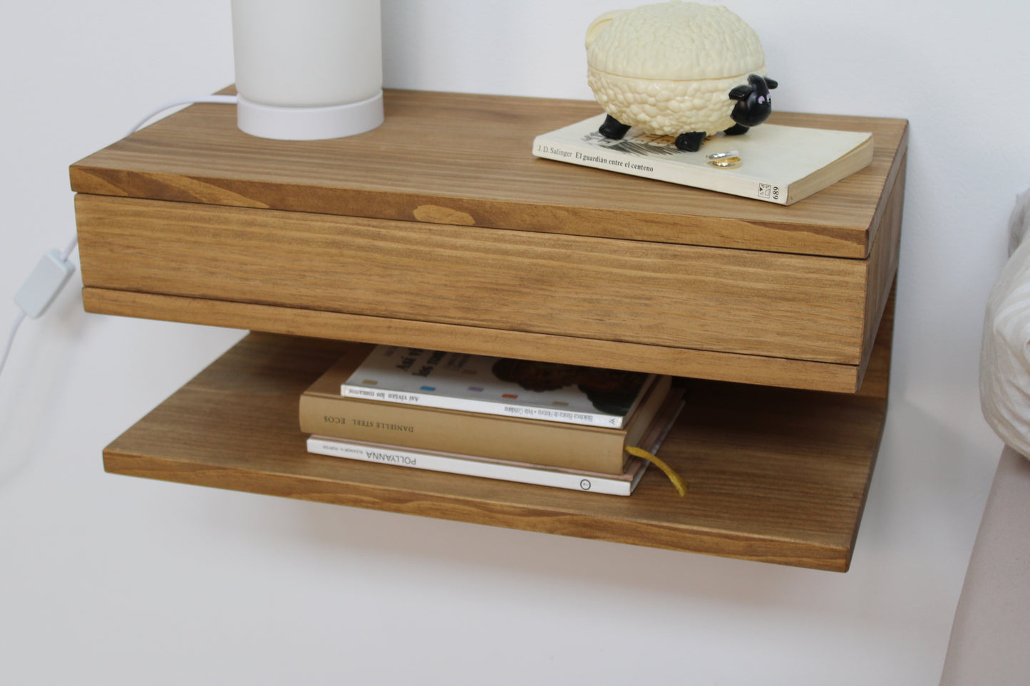 Mesita noche cajon/hueco Ada