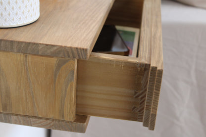 Mesita noche 1 cajón Ada.