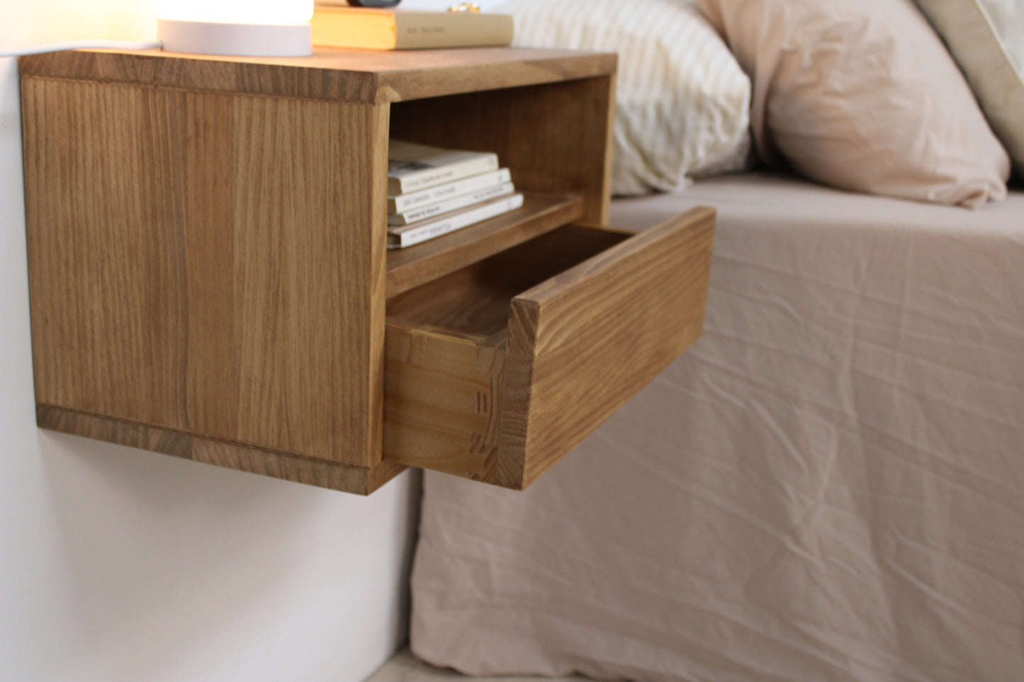 Mesita noche Cubo 1 cajón/1 hueco ADA