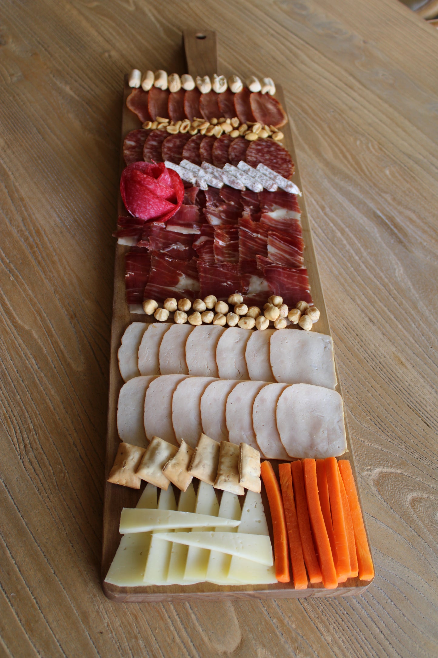 Tabla de aperitivos rectangular.
